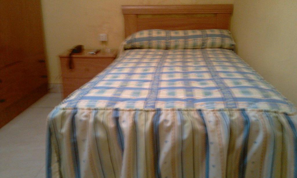 Pension La Casina Oviedo Room photo